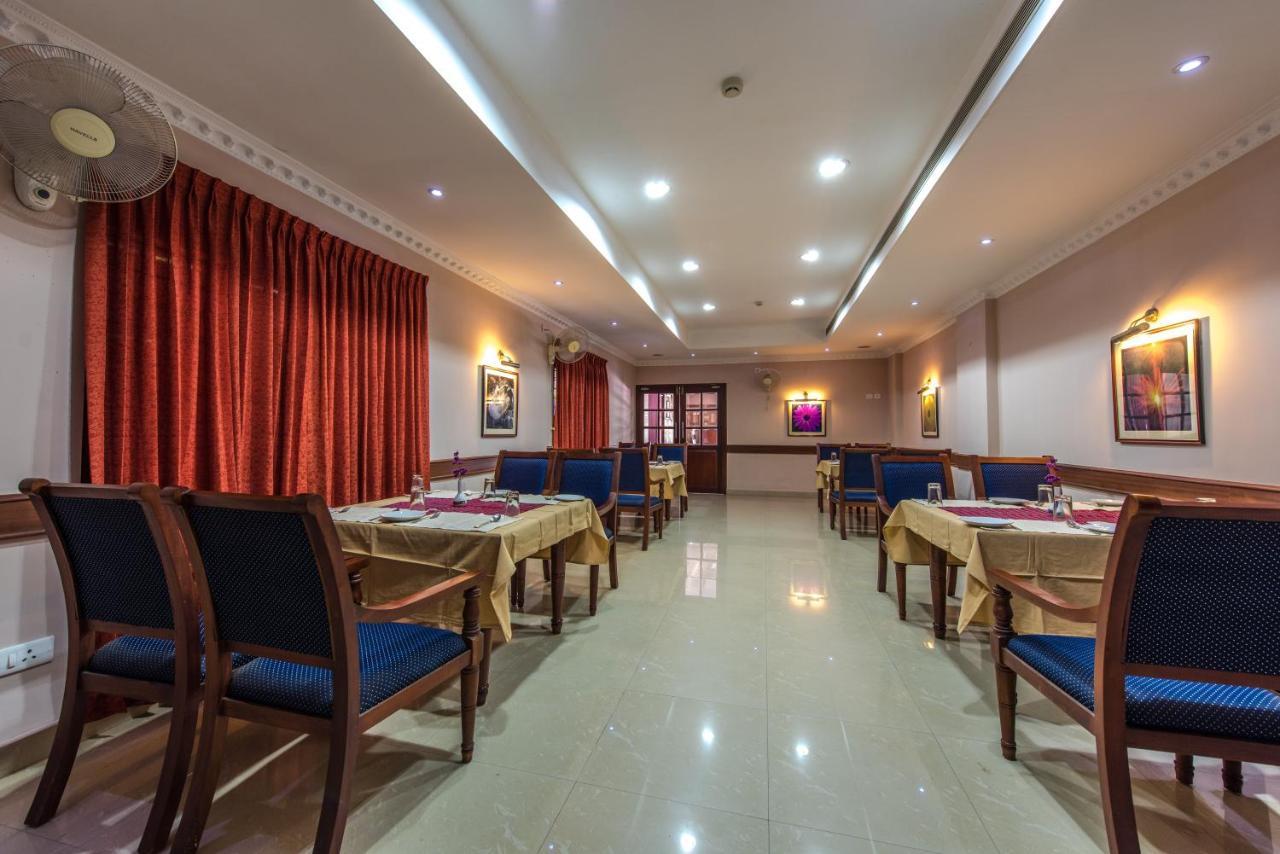 Kallada Hotels And Resorts Thrissur ภายนอก รูปภาพ