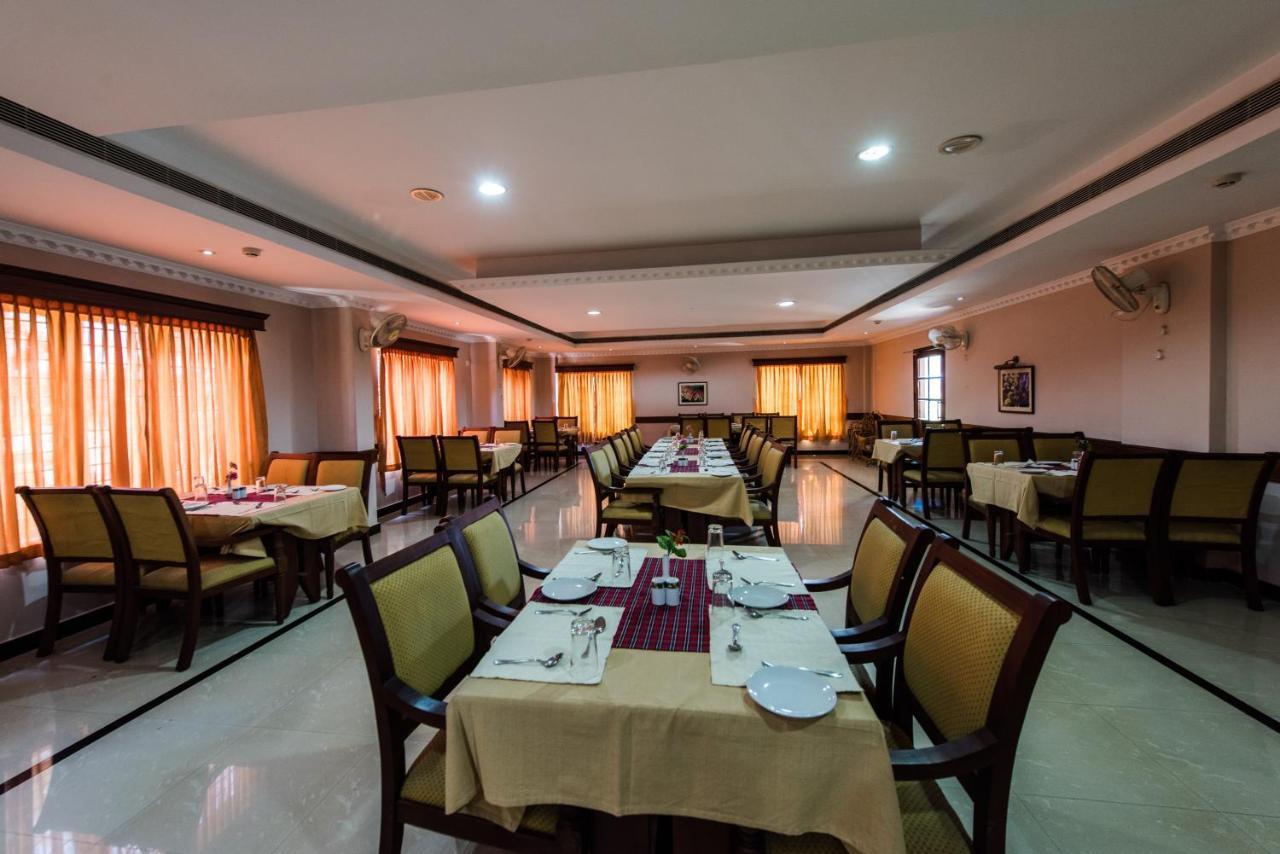 Kallada Hotels And Resorts Thrissur ภายนอก รูปภาพ