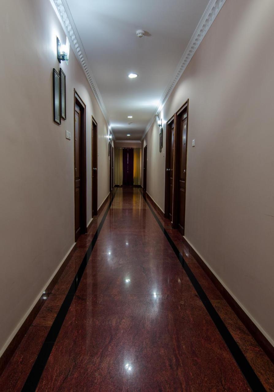 Kallada Hotels And Resorts Thrissur ภายนอก รูปภาพ
